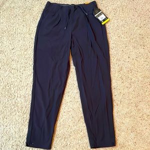 REI black Savanna Trail Pants Size 4 Petite. New With Tags! Stretchy & Light!